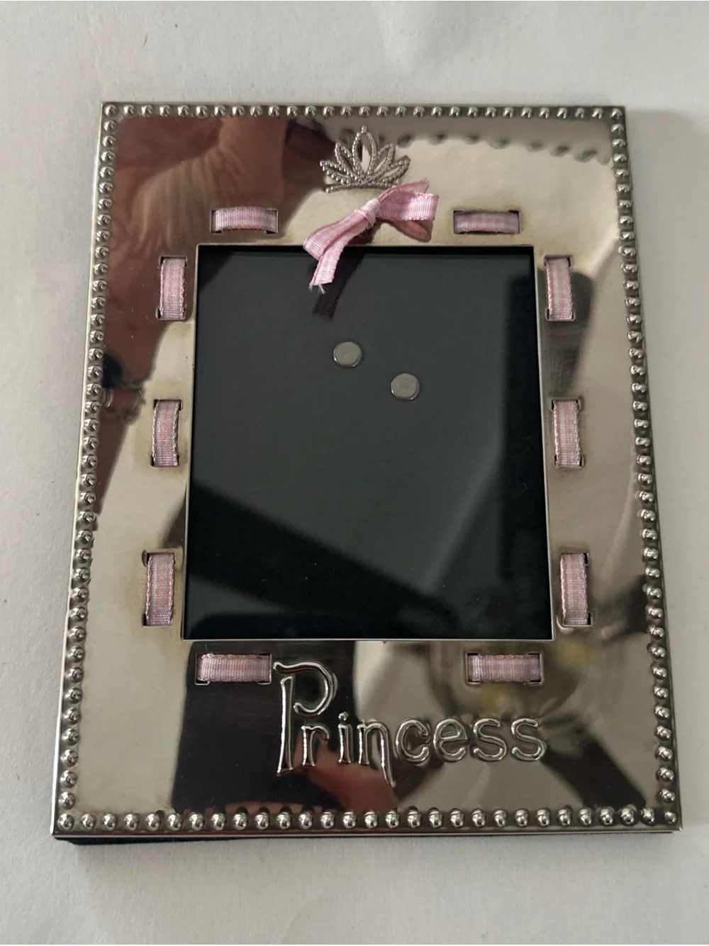 SILVER PLATE PRINCESS FRAME RIBBON THREADING PICTURE FRAME FITS 4X6